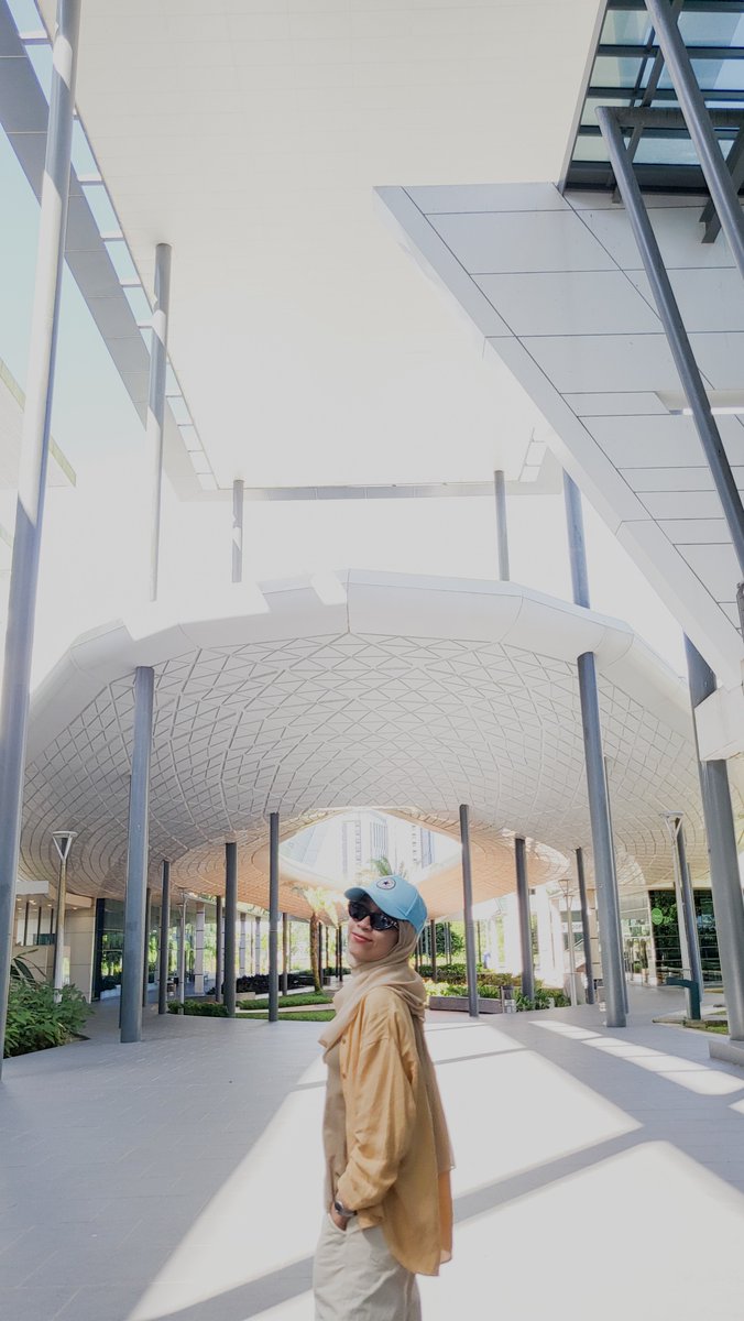 Earghh's tweet photo. cantiknyaaaa University of Technology Sarawak!!!! https://t.co/cM2b6UB4kq