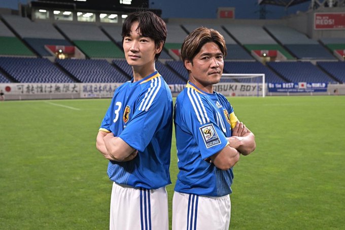 新町亮太郎のサッカー選手のモデルは誰 綾野剛のサッカー経験は オールドルーキー