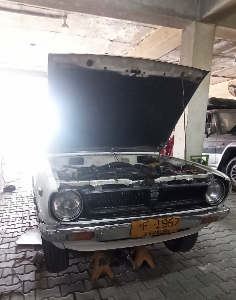 Project11_pk's tweet photo. Theres always light at one end of a corolla 😂
#toyota
#corolla
#ke30 https://t.co/tpdBvD9RD2