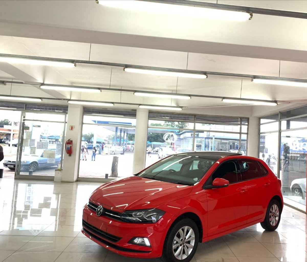 CarmazingSA's tweet photo. 2021 VOLKSWAGEN POLO Hatch 1.0tsi comfortline

123000kms
Immaculate condition
Full service history
Panoramic sunroof
Bluetooth
Fuel Saver
Eye catching
Lots of features

Finance available. Trade ins welcome.

sales@carmazing.co.za

R352 900 https://t.co/zeBWmB7Tmw