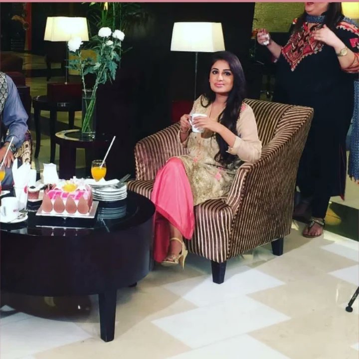 lifelinefarah's tweet photo. In the Throwback pic of OnThisDay from #19June2017 #memories @fara_yousaf https://t.co/aa2Yqr2WjQ