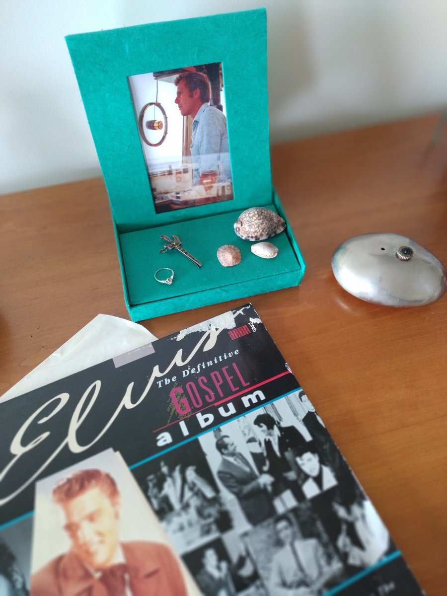 Vaderdag. In m'n hoofd en in m'n hart zingt hij uit volle borst mee. 💜