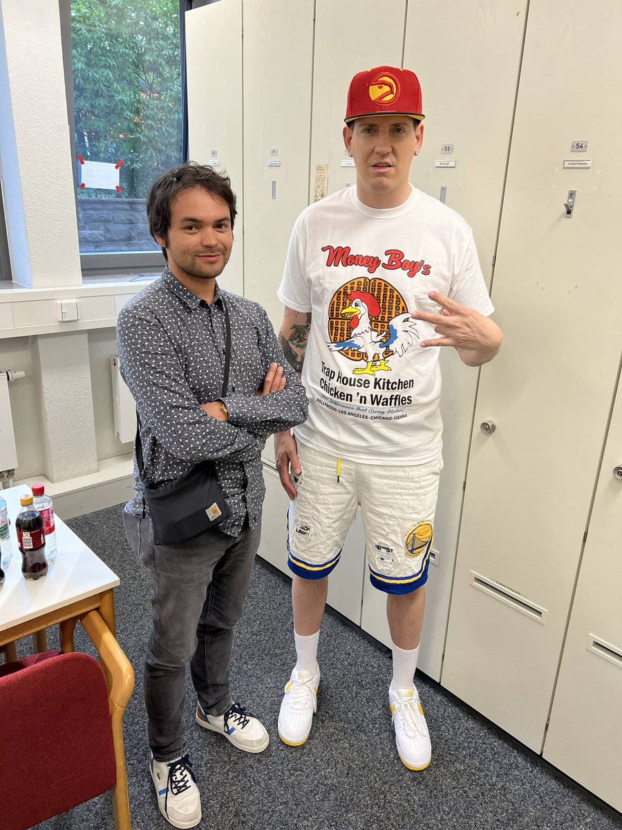 Doktor_Fritzi's tweet photo. Frag nicht was für‘n Boy? Einfach Money Boy. Tuuuurn Uppp! https://t.co/WSrzo8THeg