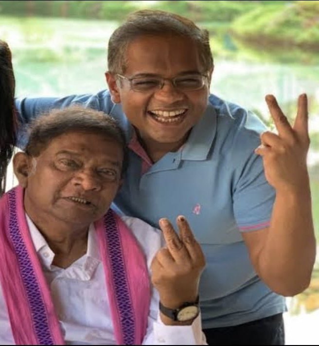 आप बहुत याद आते हैं पापा !

HAPPY #FathersDay
