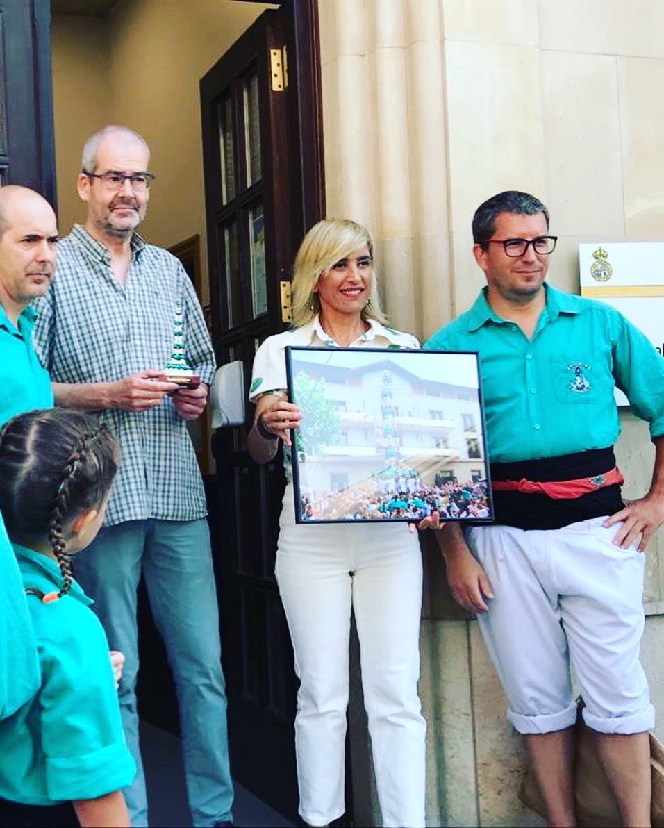 Castells/gazteluak… Zein ederra den bizkar gaineko beldurrak eta zalantzak zure kideekin konpartitzea eta, beren babesaz, eutsi egiten diozula sentitzea. 

Bi herri, helburu bat, sentipen asko…
Moltes gràcies!
#oriomareabizian #castellers #mésverdsquemai #mésquecastells