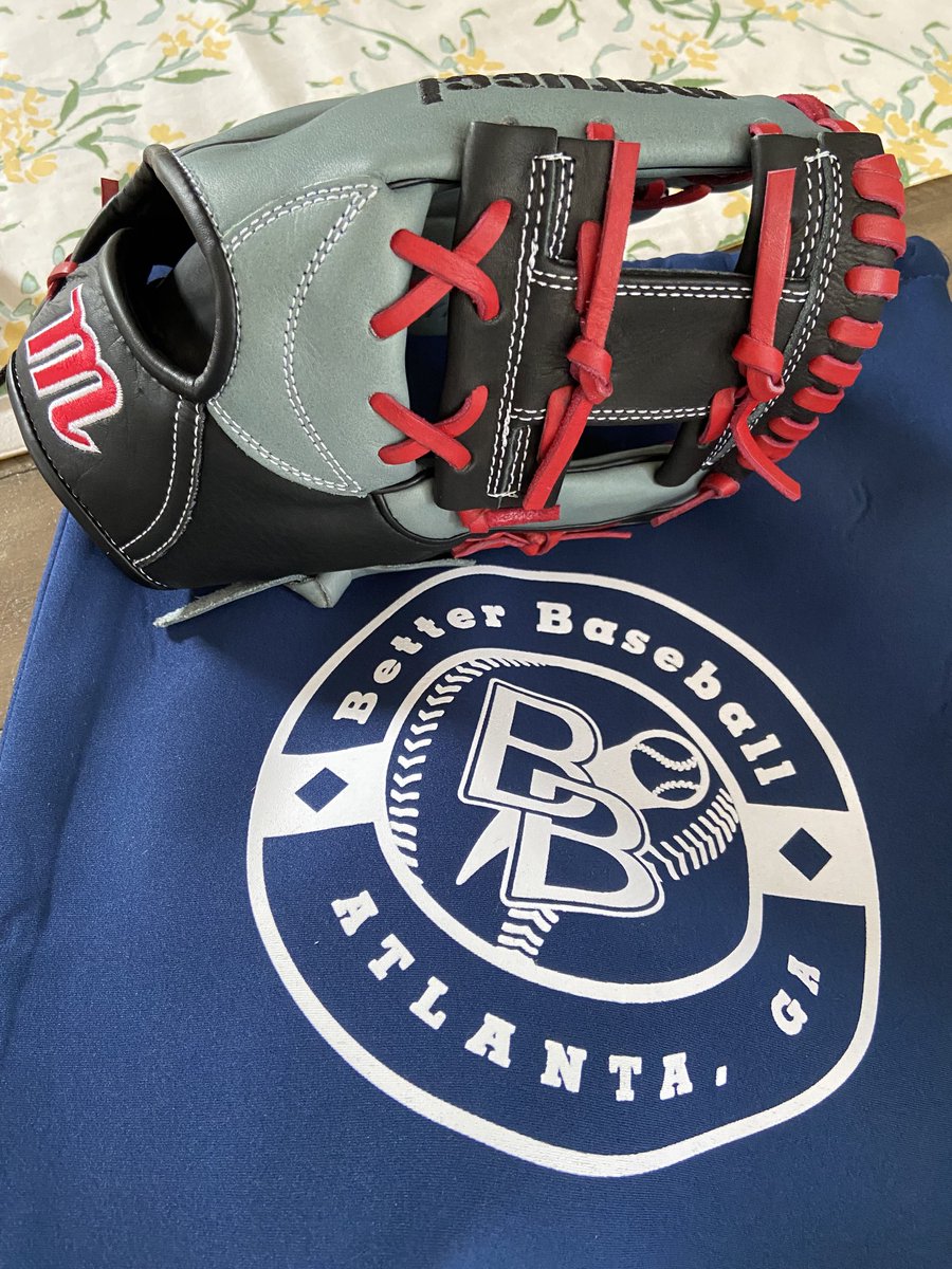 senseofhomecle's tweet photo. New glove smiles. Thank you #betterbaseball and @MarucciSports. My little leaguer got a new glove this week and already had it on the field. #baseballdad @ClevGuardians @OwenMiller8 @Ernieclem https://t.co/amVnxzDszu