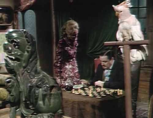 DSEpisodicTweet's tweet photo. Happy #FathersDay to all the #DarkShadows dads and beyond! https://t.co/QPwVlCFJN7