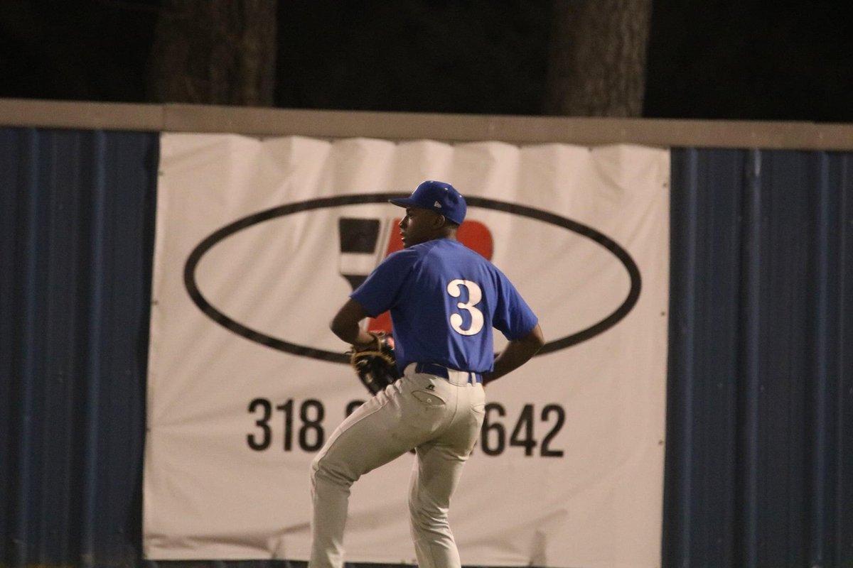 1Mitchell_Chase's tweet image. I am blessed to announce that I will be continuing my academic and baseball career at Dillard University!!! I would like to thank God, my parents and my coaches. I would also like to thank @CoachTGrant42 for giving me a opportunity to play at the next level. @BleuDevilBSB