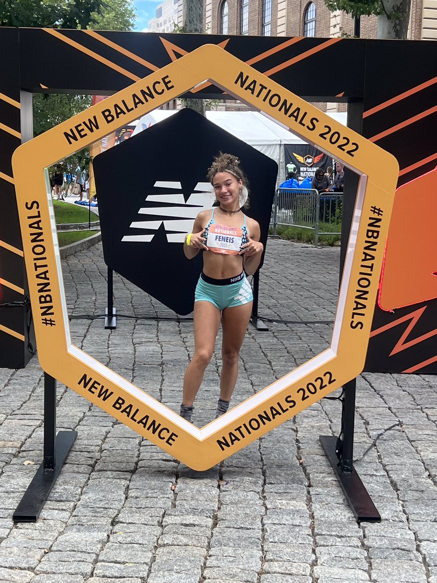 Amazing weekend for the Braves Track program. <a href="/rowan_cassidy/">Rowan Cassidy</a> <a href="/christiansav_/">Christian Savage</a> <a href="/J_kim1224/">Joshua Kim</a> <a href="/KyvelosStephen/">Stephen Kyvelos</a> go back to back days placing 2nd in nationals in the DMR then 3rd in the MOC 4x800! <a href="/tiagracefeneis/">Tia Grace Feneis</a> comes back from a season long injury to compete at nationals! #ProudCoach