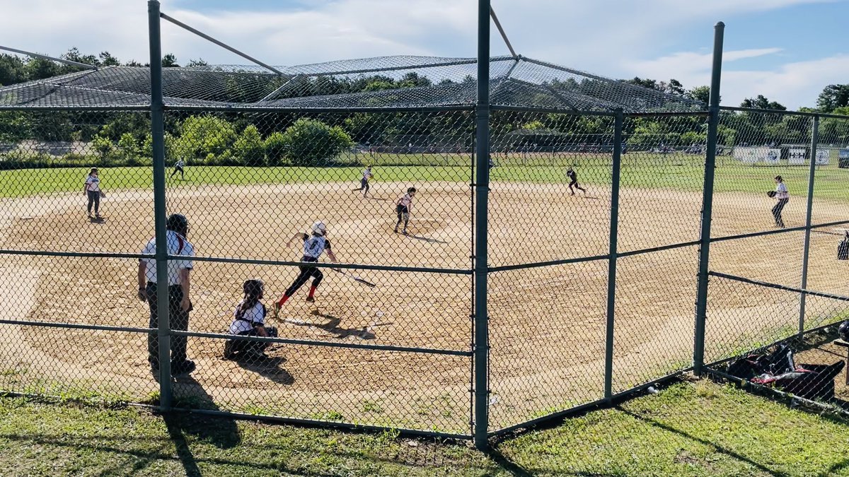 ArtofBeingJoe's tweet photo. Hey, @STR0. My daughter just played her softball tournament at Sipp Avenue Complex today. Did you ever play there? https://t.co/8nsMZEPyMd