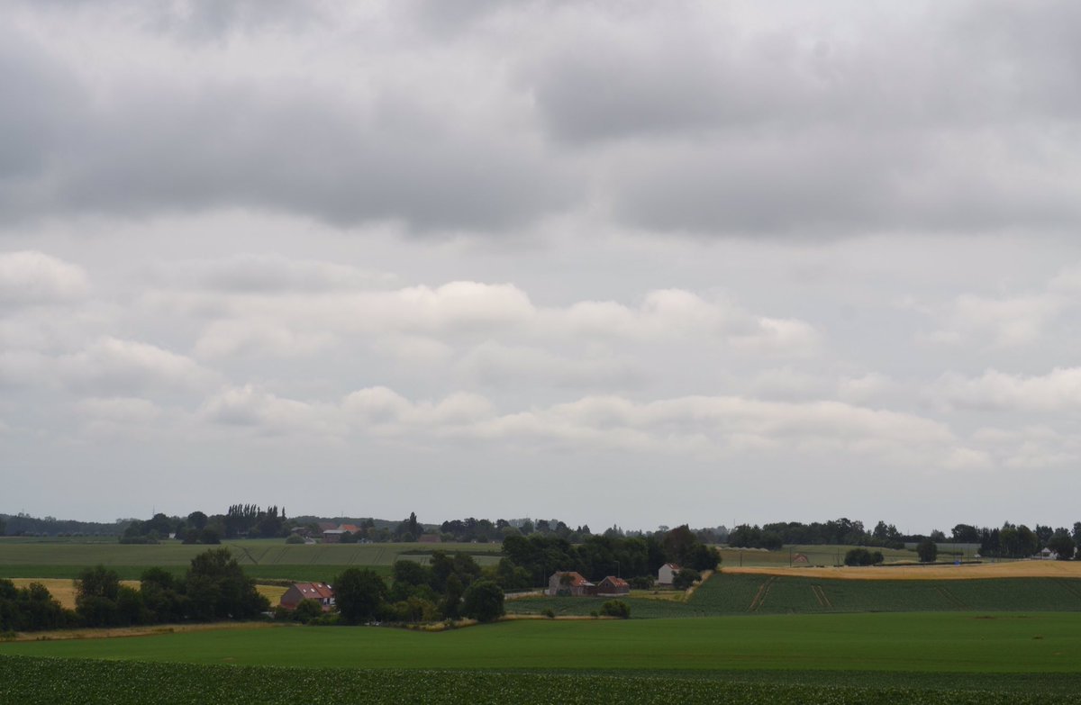 ChmMini's tweet photo. #vrtweer @frankdeboosere @sabinehagedoren @meteoBram #noodweerbenelux Chinni Mei - 1420 Eigenbrakel - respectievelijk 11u36, 12u24, 12u44 #batailledewaterloo #slagvanwaterloo #reanactment https://t.co/WD0hIigoJU