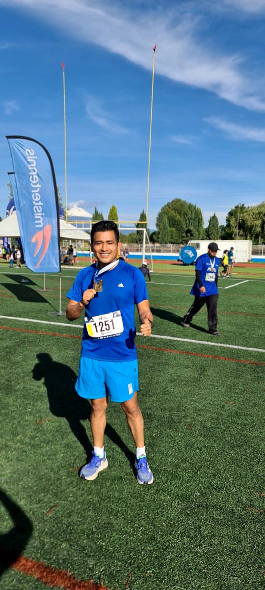 Humbert_AS's tweet photo. #BuenosDías iniciando un #FelizDomingo de #DiaDelPadre, que inciamos @CuauhtemocAS corriendo con @H_AguilarV en el #MedioMaraton del día del papá en #Cholula, una carrera divertida, lo mejor poder compartirla con quien es y será siempre nuestro guía en la carrera de la vida. https://t.co/Aps5MWamvB