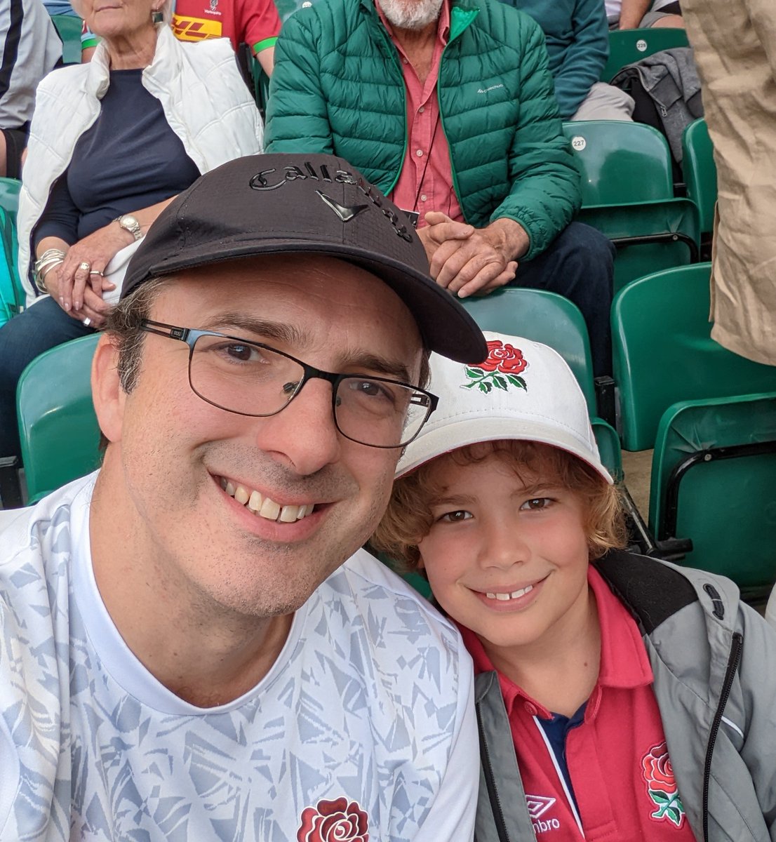vincekeay's tweet photo. Great father's Day out at #ENGvBAR https://t.co/VD33ujDydL