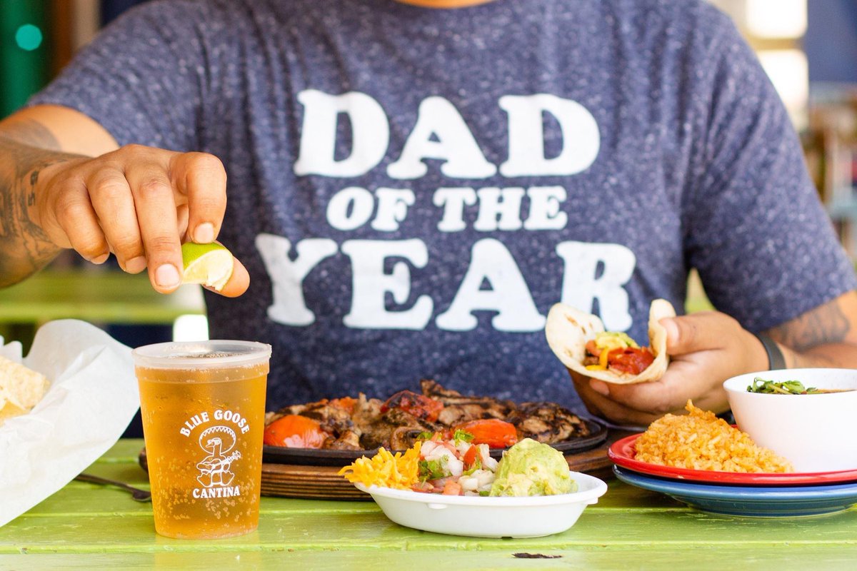 Blue_Goose's tweet image. For the dad who’s always bean there for you, nacho average dad but a spec-taco-lar dad!

Brunch menu available from 10am-3pm featuring $5 Bloody Mary’s and $5 Mimosas! 

#bluegoosecantina #fathersday2022