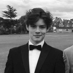 ยิ่งใหญ่มากจองแจฮยอนกับหลุยพาร์ทริดจ์อยู่ในเฟรมเดียวกัน