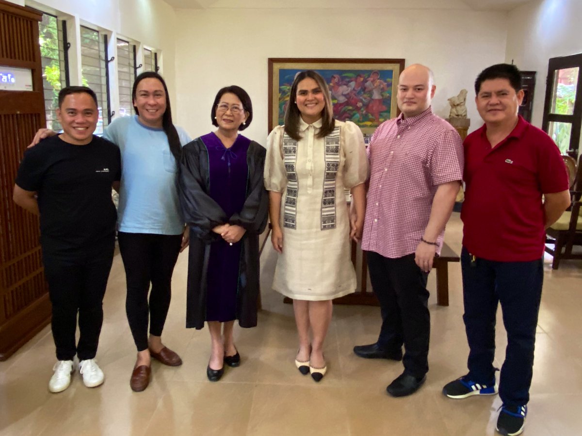 hadji_addu's tweet photo. Prayerfully witnessed last week the intimate oath-taking of Cong. Claudine Diana Bautista-Lim... https://t.co/TiPUbZdIZX