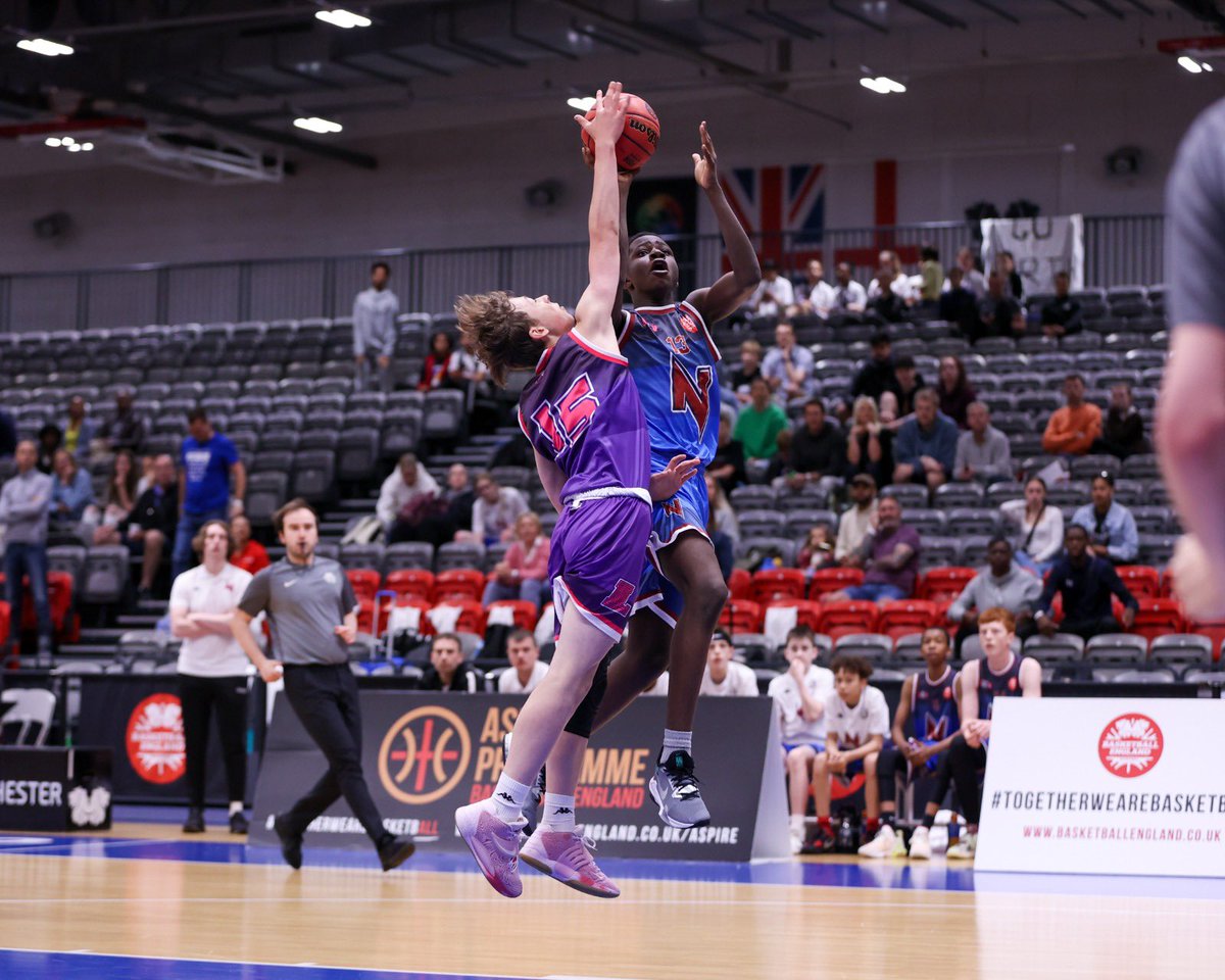 It’s 18-15 for London over North after a quarter of the U13 Boys Final 

Live ➡️ youtu.be/s-6RiiXRYNQ

#GameTime