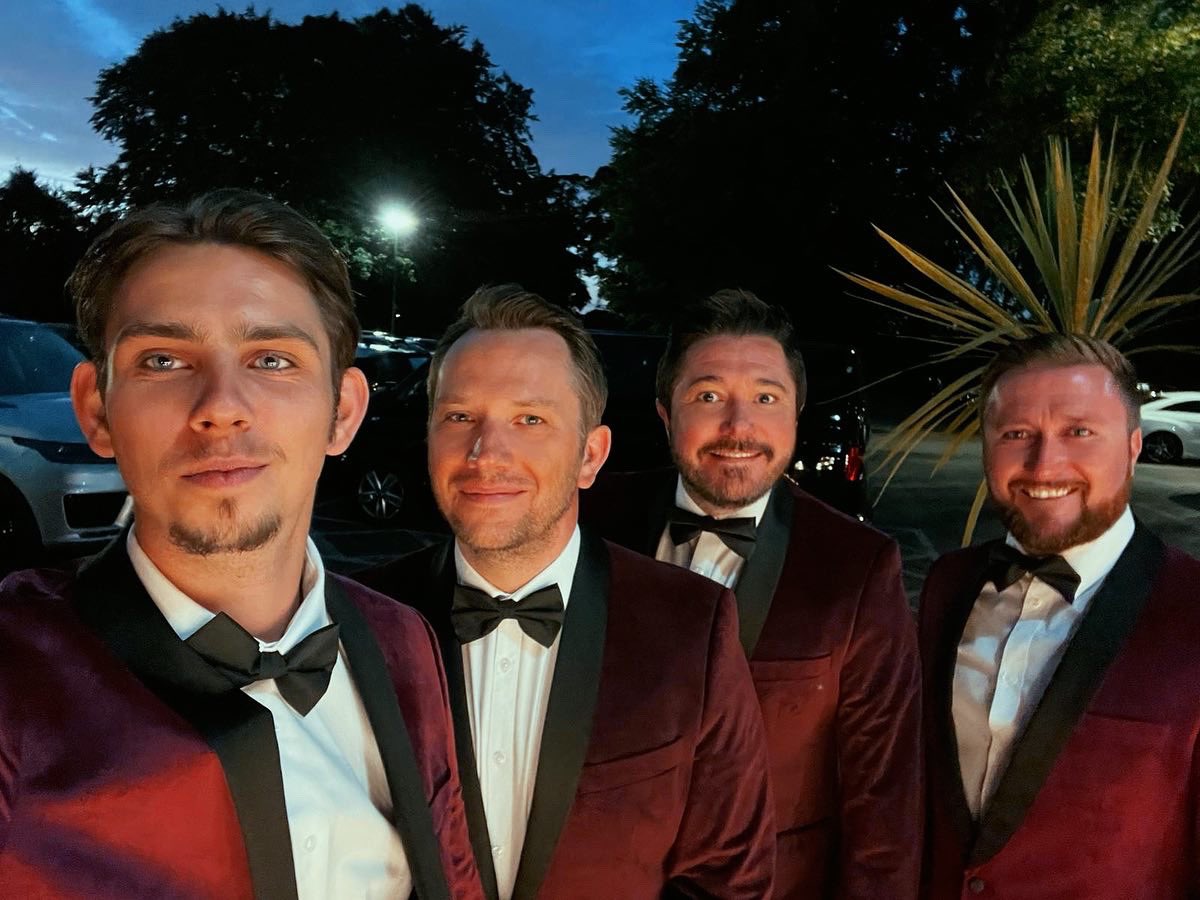 BarricadeBoys's tweet photo. INCREDIBLE night at @LifeatMere for @destflorida !! We are always so honoured to perform at this charity event but last night was even more special as we collaborated with the brilliant @signalongwithus for a unique rendition of #AMillionDreams from #TheGreatestShowman 🙌🏻 https://t.co/C0pmZNUimf