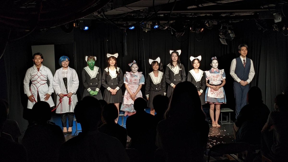 kataoka7mi's tweet photo. 無事、『そっか』終演しました。
怪我もなくみんな元気に終われて本当によかった。
言いたいこといっぱいあるんやけど、観にきてくださった皆様、そしてお手伝いの方々、出演してくれたみんな、本当にありがとうございました!!
#煙草そっか #旦煙草吸 #WINGCUP https://t.co/Aiu4gibljV
