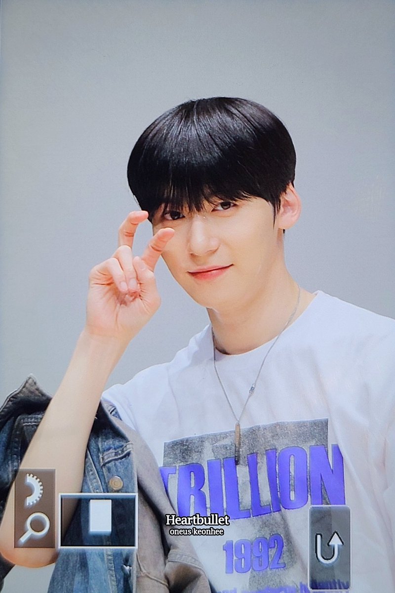 220619 팬싸 프리뷰 잘생겼당
#원어스 #ONEUS #건희 #KEONHEE