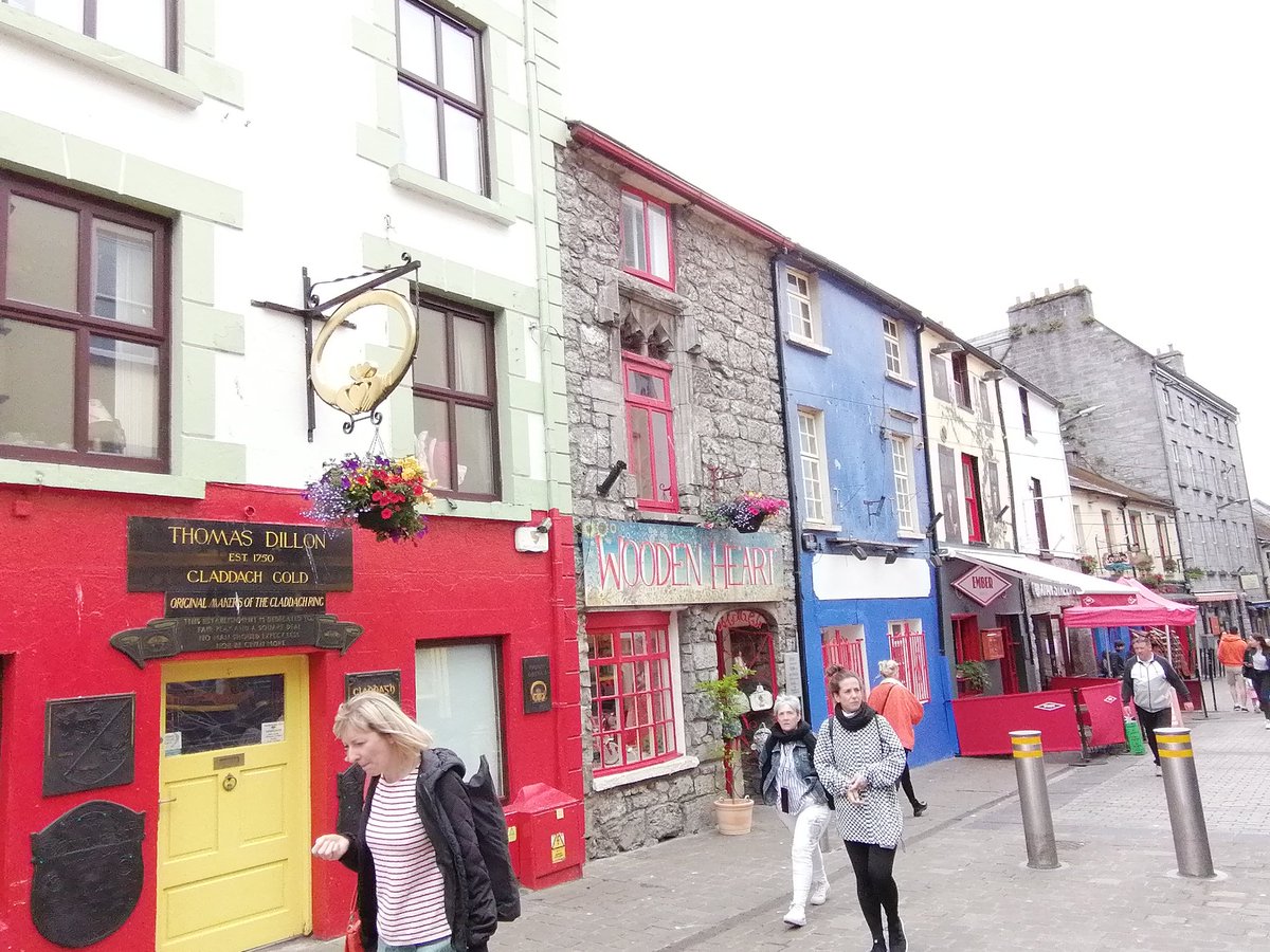 mlalanda's tweet photo. Una ciudad de cuento
#Galway #Irlanda
#dotMD https://t.co/nzZKDHAAUY