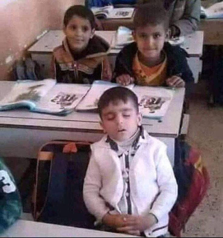 khazixp's tweet photo. Zamanın geçmesini beklerken #ayt2022 https://t.co/NuCfEpcKQY