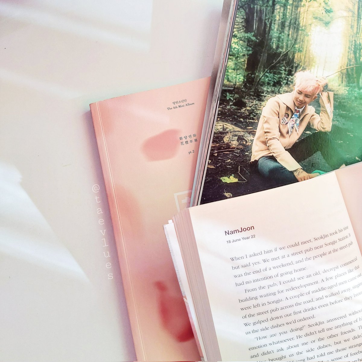 taevluesarchive's tweet photo. NamJoon
18 June Year 22 📖 - p. 84

"I'd known SeokJin, and I was close to him. But who was this person in front of me now?"
________
The Notes 2🌸
#HYYH #TheMostBeautifulMomentInLife #BTS #YetToCome https://t.co/diEUggpKyW