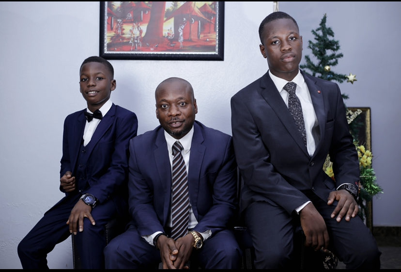 Mariamajipe1's tweet photo. Happy Father’s Day to the world best Dad❤️❤️❤️ https://t.co/bGWhQ763Gq