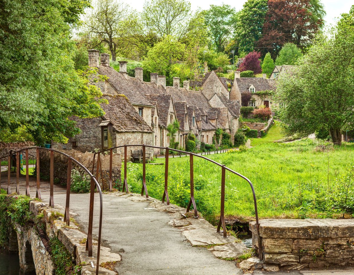 Take a Cotswolds Evening tour this July &amp; August with Cotswolds Guided Tours on #Google local.google.com/place?id=14036… #Cotswoldstour #cotswoldsguidedtours #cotswoldprivatetour #cotswoldseveningtour #cotswoldtourfrommoretoninmarsh #cotswoldstourfromoxford