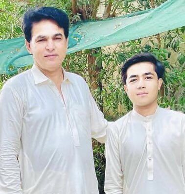 Mudasaralimalik's tweet photo. A #Father is always the first superhero for any child ❤
 #FathersDay https://t.co/1brY5FcU7A