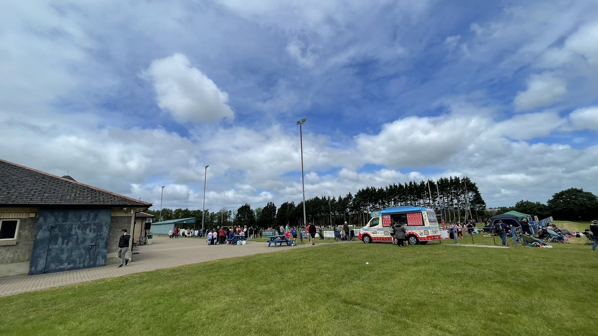 RFRugbyCoaching's tweet photo. Sunny day for Girls Hub Festival at @HRFCBlues Plenty of aspiring players showcasing their talent. @CleoHardyWRU @WRU_Scarlets @geraintrugby #HerStory https://t.co/pgEMuMqEMT