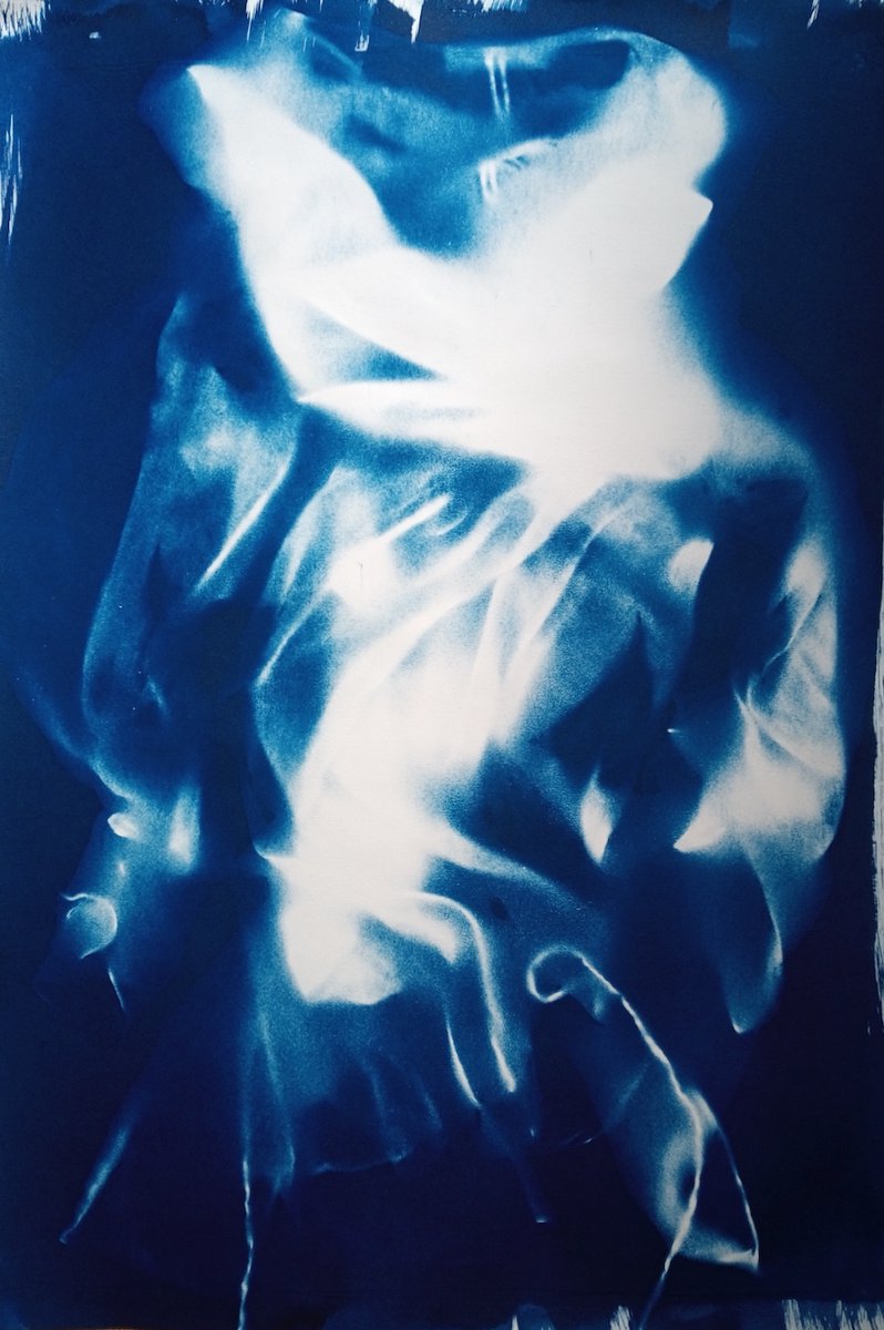 beatniksoup's tweet image. more #cyanotype dress up - photogram printing dresses and items of clothing on sponge coated cyanotype paper. Image on L, a hoody on platinum rag, Image on R, dress on wall lining paper ☀️☀️☀️👗#lofiexperimentation #cameralessphotography