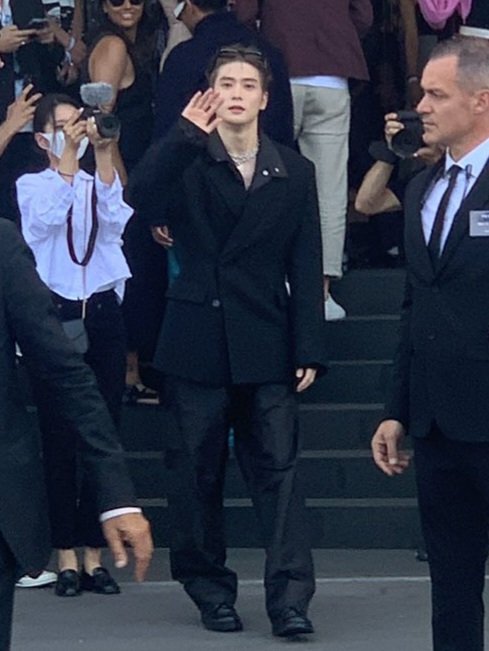 JJHLOOKS's tweet photo. JEONG JAEHYUN

SIGNOR JAEHYUN PER PRADA
#JAEHYUN #PradaSS23  
#PradaMFWxJAEHYUN https://t.co/KcFgEQ7xsp