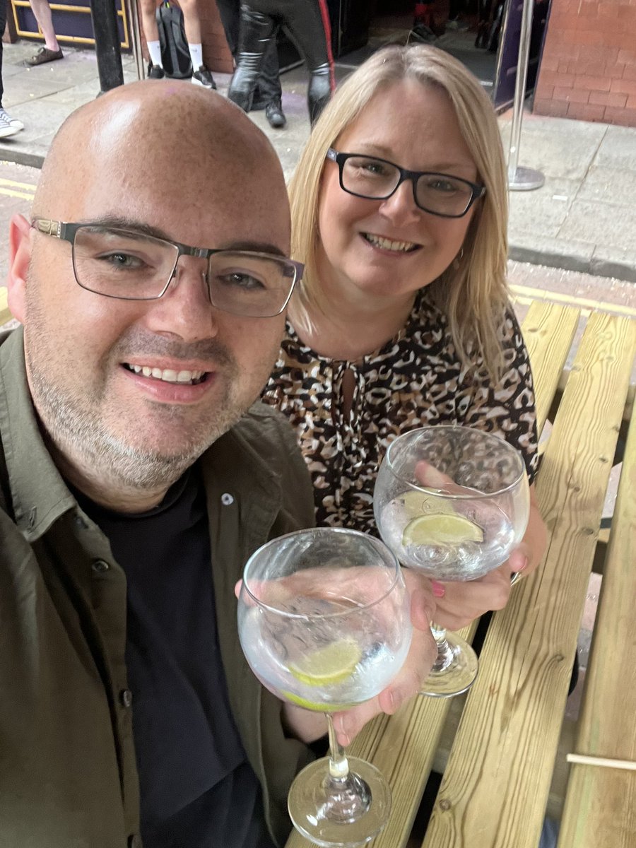 jmagee105's tweet photo. Had the best day showing @sarahk0905 Manchester and yes we drank Blue WKD 😂 🥂 https://t.co/cRJ0Kw8NS3