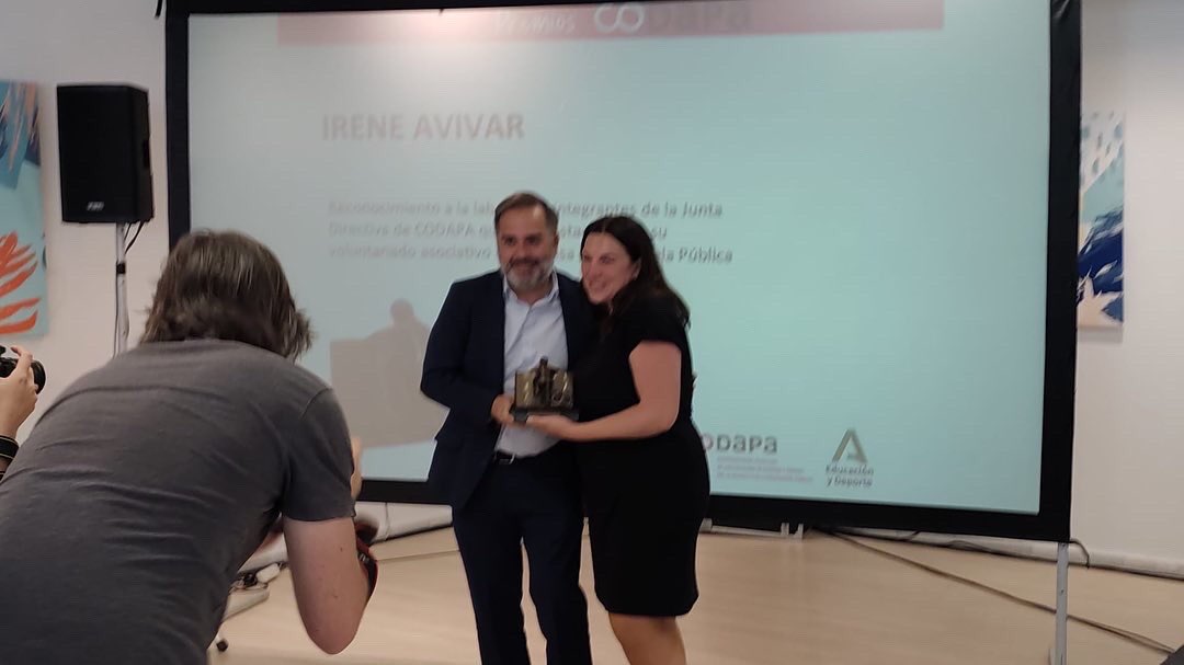 FAMPAALHAMBRA's tweet photo. ¡Enhorabuena a tod@s l@s premiad@s hoy en los XIX Premios CODAPA! 👏
Ha sido una ceremonia emotiva después de 2 años. Gracias a todas las personas que contribuyen con su trabajo desinteresado a mejorar la educación pública de Andalucía.
@FAMPAALHAMBRA https://t.co/URJE0FQb6N