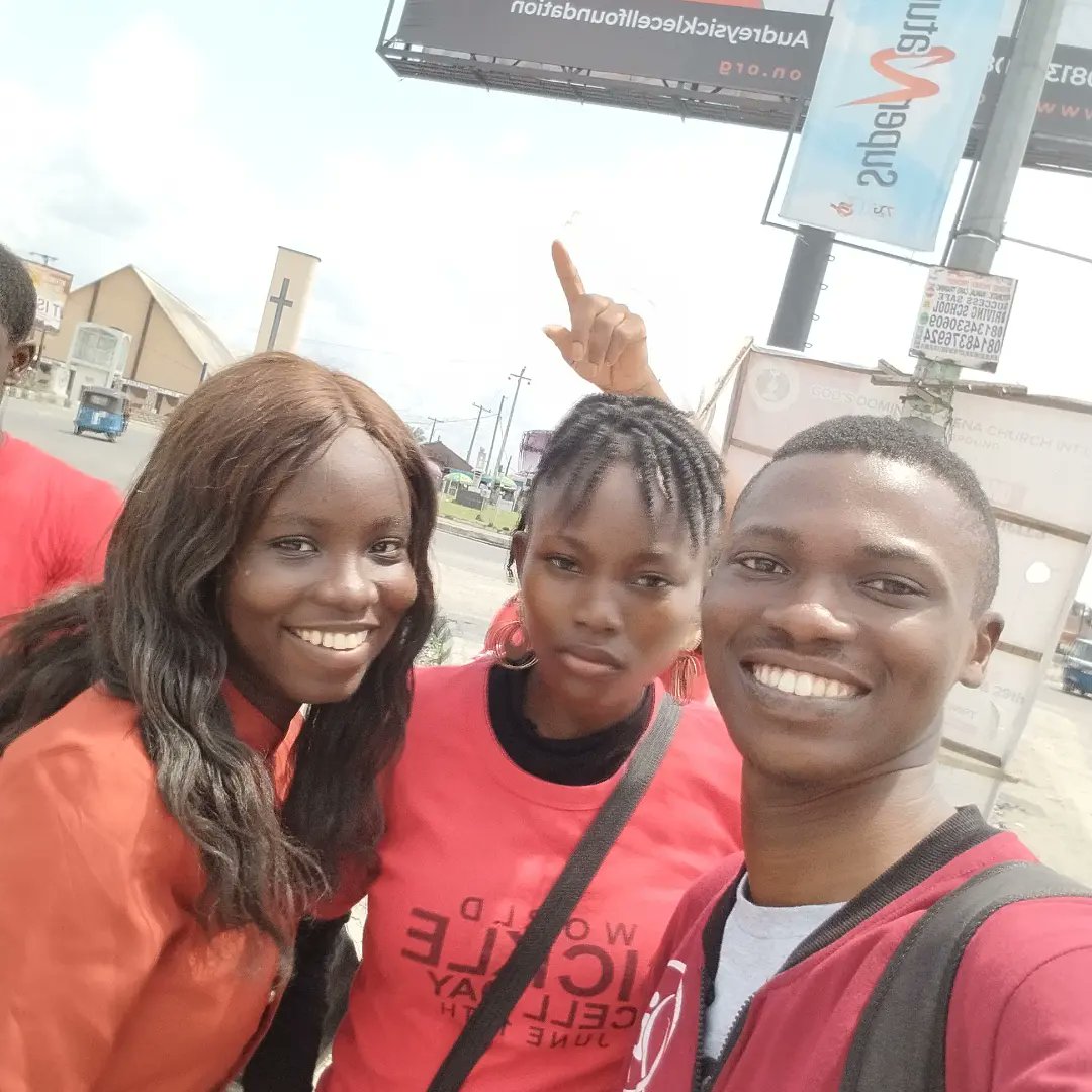 DebbieAdeleke's tweet photo. Yesterday at the umbrella walk for the World Sickle Cell Awareness Day!

#Shinethelightonsicklecell
#WorldSickleCellDay
#UghelliNorthmedhealthcds
#NYSC21/22 https://t.co/TdEP5q5jmD
