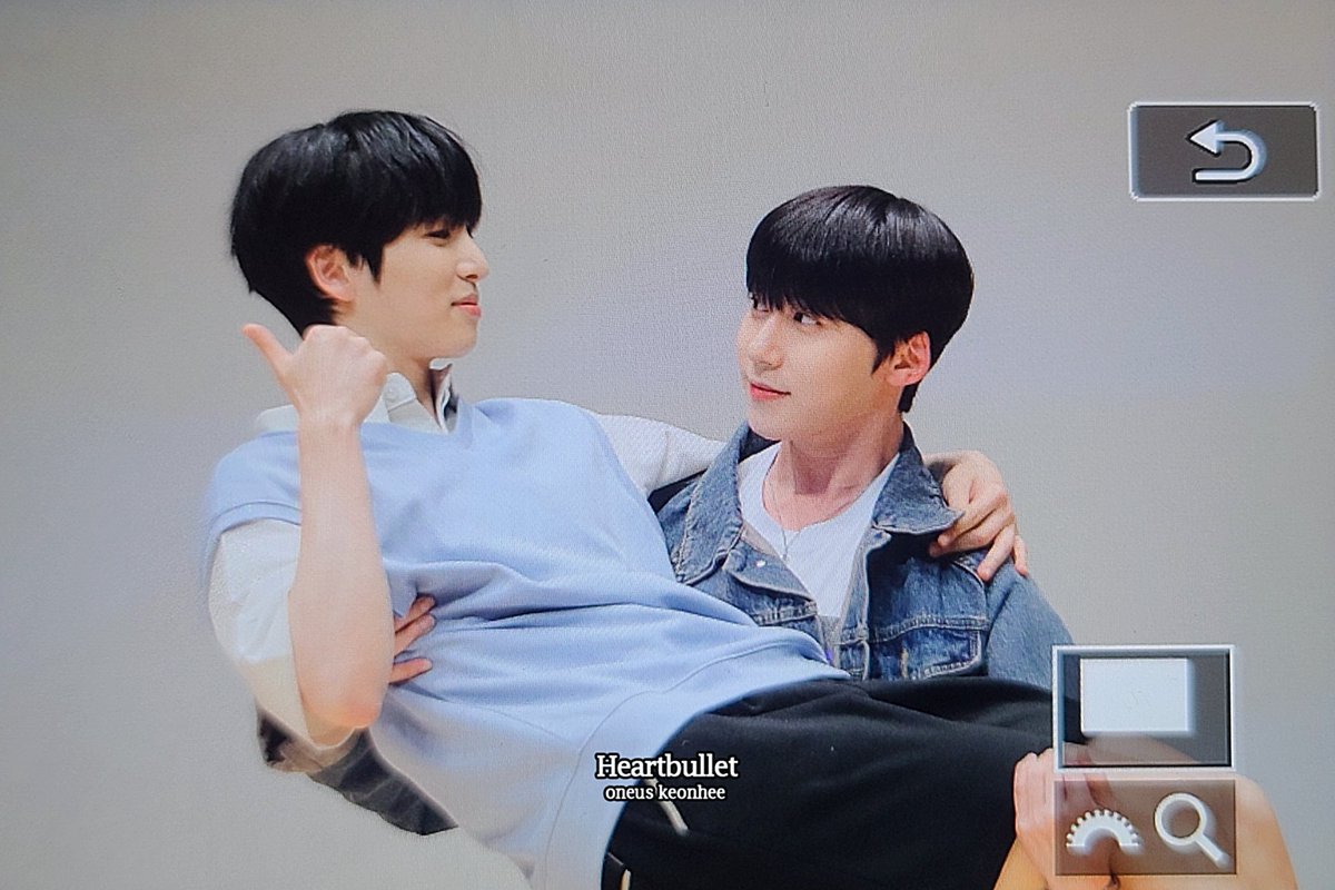 220619 팬싸 프리뷰 👍🏻
#원어스 #ONEUS #건희 #KEONHEE #서호