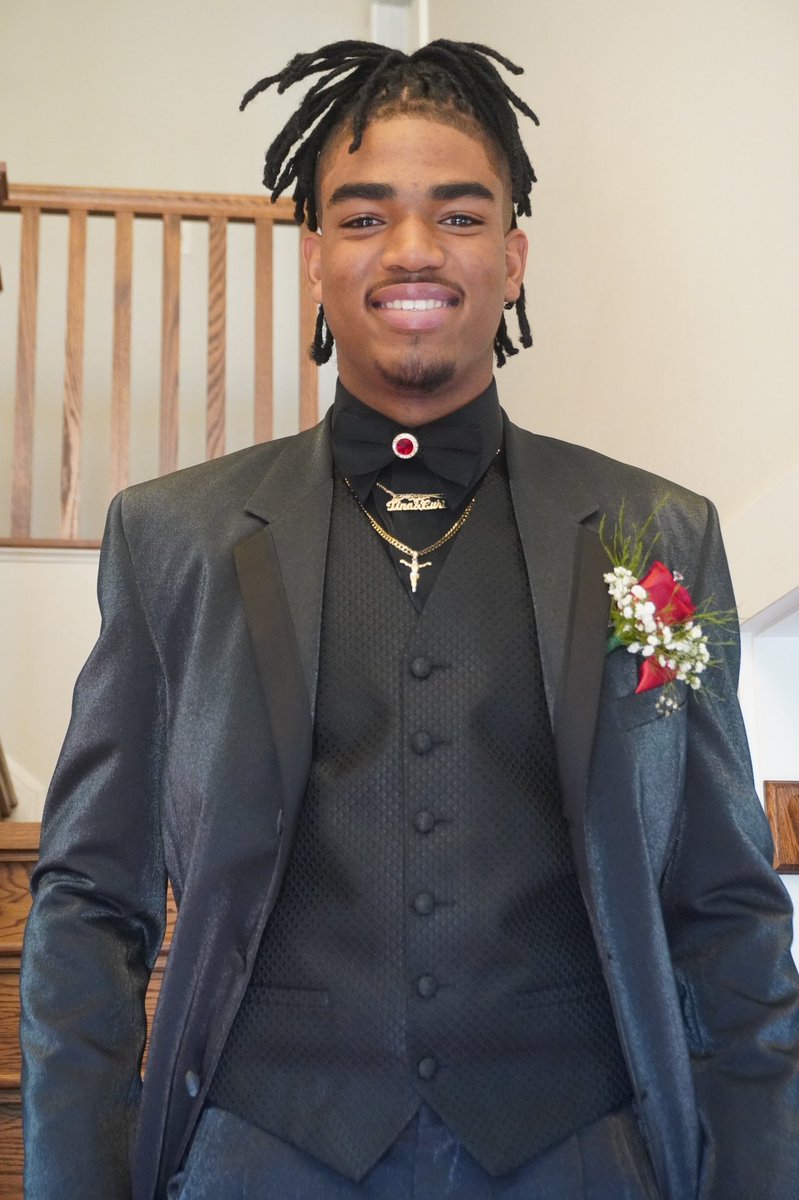 Man man man happy birthday 🎁🎈🎉🎊🎂 to my son,To me coming into your life at 5yrs old to present and now u you’re finally 18 🥹🥹🥹🥹🥹🥹🥹🥹🥹🥹🥹 you’ve become a young man and your growth is endless I love u boi enjoy ya day young gun!!!!!!!!!!!