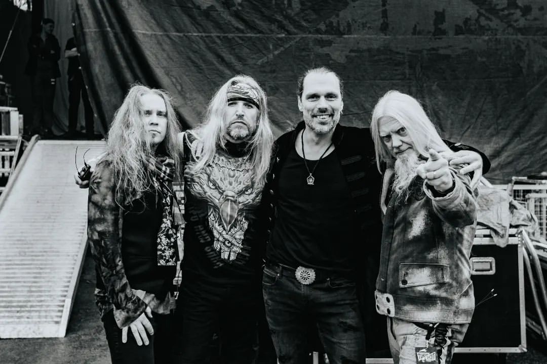 bluebloodblues's tweet photo. Northern Kings ( first pic with Bazie69 )  at Nokia festival  
📸@eemuvi
#NorthernKings #markohietala #jpleppäluoto #jarkkoahola #tonykakko #raskastajoulua  #finnishmetal #69eyes #the69eyes #helsinkivampires https://t.co/rvICjPL0Vc