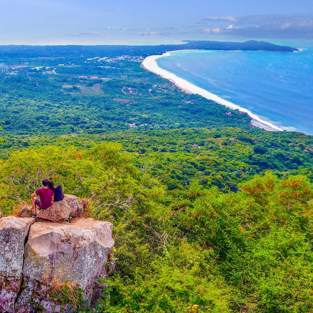 Así nuestra vista desde el Cerro del Mono. Domingo de caminata y pasar el día en familia. 
#RivieraNayarit #Nayarit #mexico  #nayaritdespiertaloenti #visitmexico