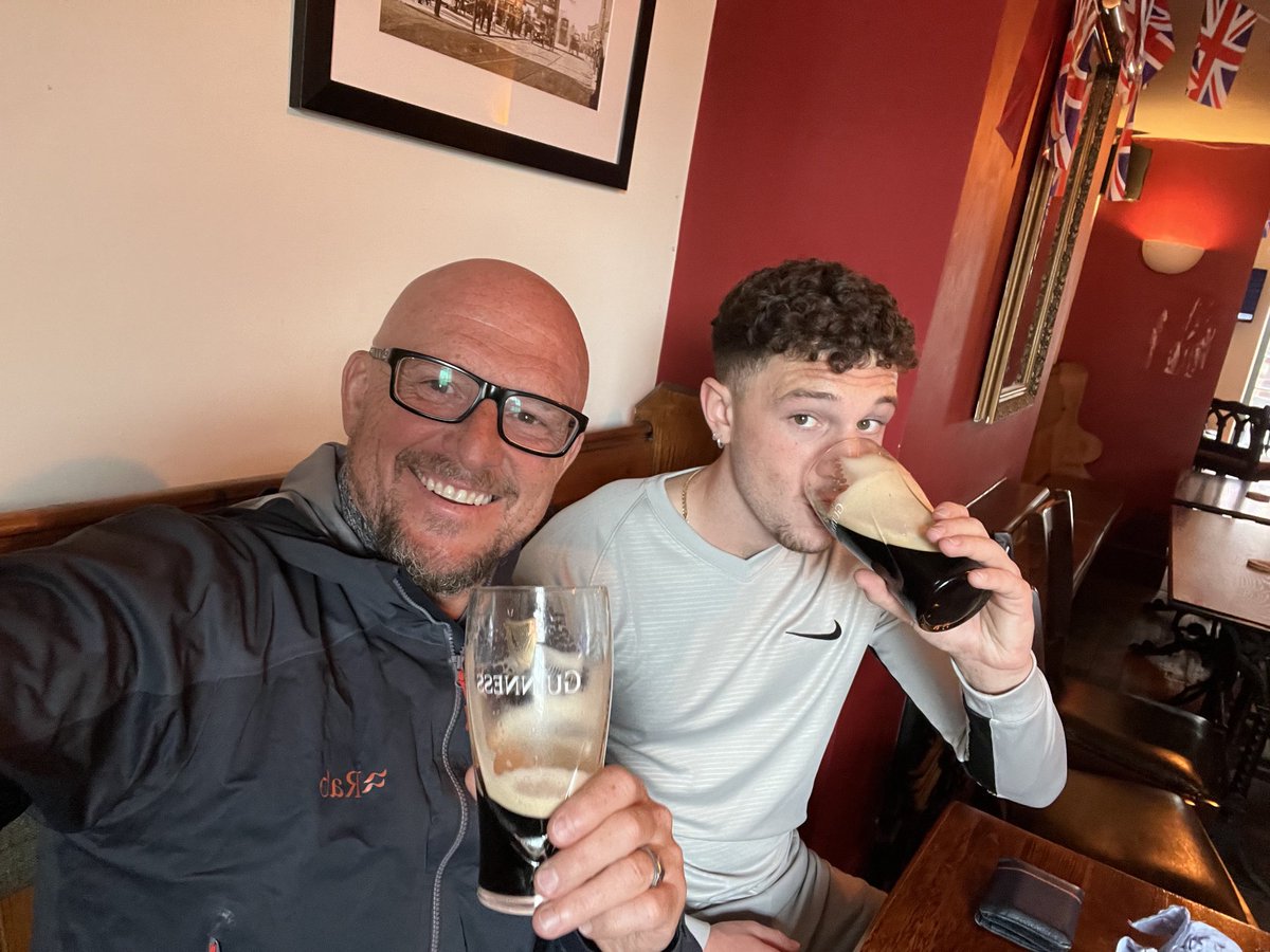 Pint wi the middle one on father’s day 🍻 ❤️