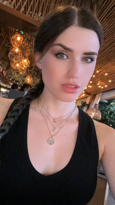 1 pic. Summertime sadness ? https://t.co/rCSbfYZSmF