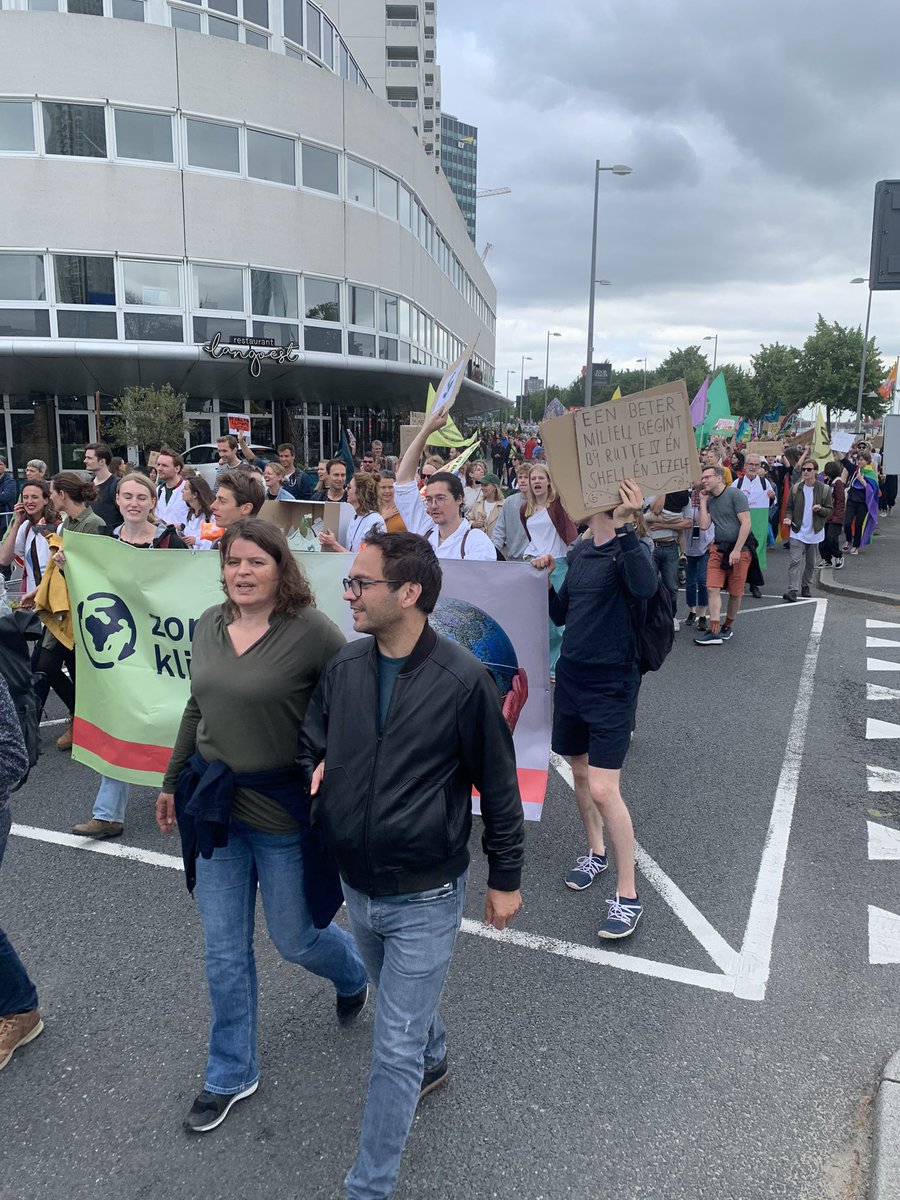 ashisbrahma's tweet photo. #klimaatmars #wittejas rise we rise @KNMG @KAMG_NL @LHVhuisartsen @WNLOpZondag #ClimateCrisis @nvib_net @GGDAmsterdam climate~health https://t.co/zSimvU2q72