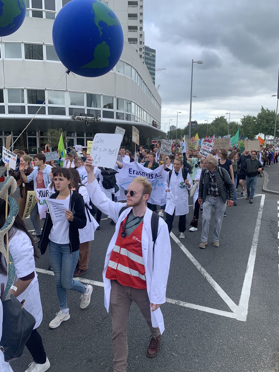 ashisbrahma's tweet photo. #klimaatmars #wittejas rise we rise @KNMG @KAMG_NL @LHVhuisartsen @WNLOpZondag #ClimateCrisis @nvib_net @GGDAmsterdam climate~health https://t.co/zSimvU2q72