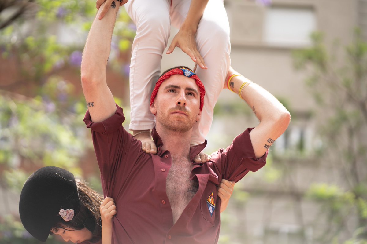 diarieljardi's tweet photo. FOTOGALERIA | La Diada Castellera a la plaça Bonanova marca l’inici d’actes de l’últim dia de Festa Major a Sant Gervasi #FMSantGervasi 📸 @festeve_work https://t.co/Q04Sju1ZyQ