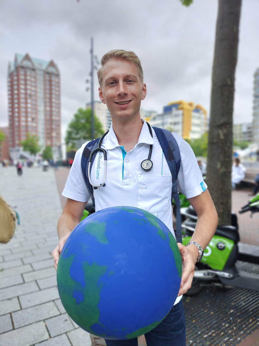 ifmsanl's tweet photo. "#Ikstaop tegen de grote gezondheidsdreiging die klimaatverandering vormt." #klimaatmars #zorgblok #healthyclimate https://t.co/mvb2A85br7