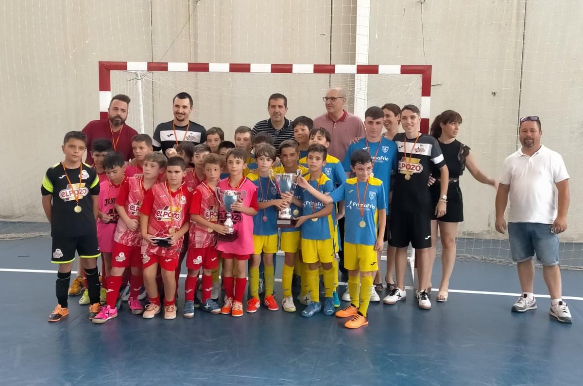 ffrm_es's tweet photo. 🏆👟 | ¡EL @FsAlhama, CAMPEÓN DE LA #CopaFederaciónBenjamíFS 🥳! 

🧑‍💻 El conjunto de Alhama ha derrotado al @ElLegadoElPozo en la final disputada en Villanueva del Río Segura.

¡Enhorabuena 🫂! https://t.co/HZQLenovHm