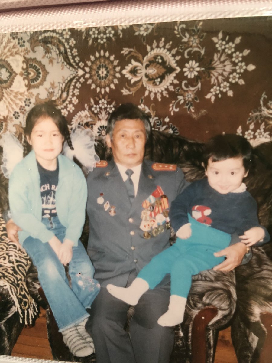 Эьээм капитан милиции. Отслужил 25 лет. Керуннутууй Уеьээ Булуубэр кэлбиппэр хайдах ас астаан керсубутун🥹🫶