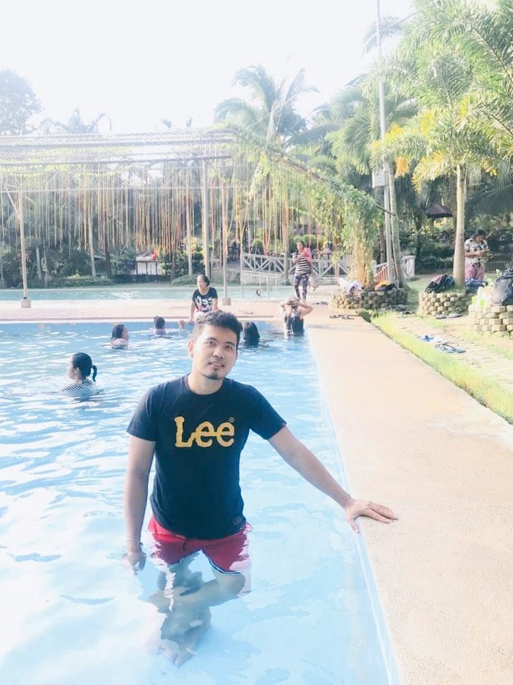 Marktim44010069's tweet photo. Sabayan nyo nga akong maligo. https://t.co/rnLXLZE3bd