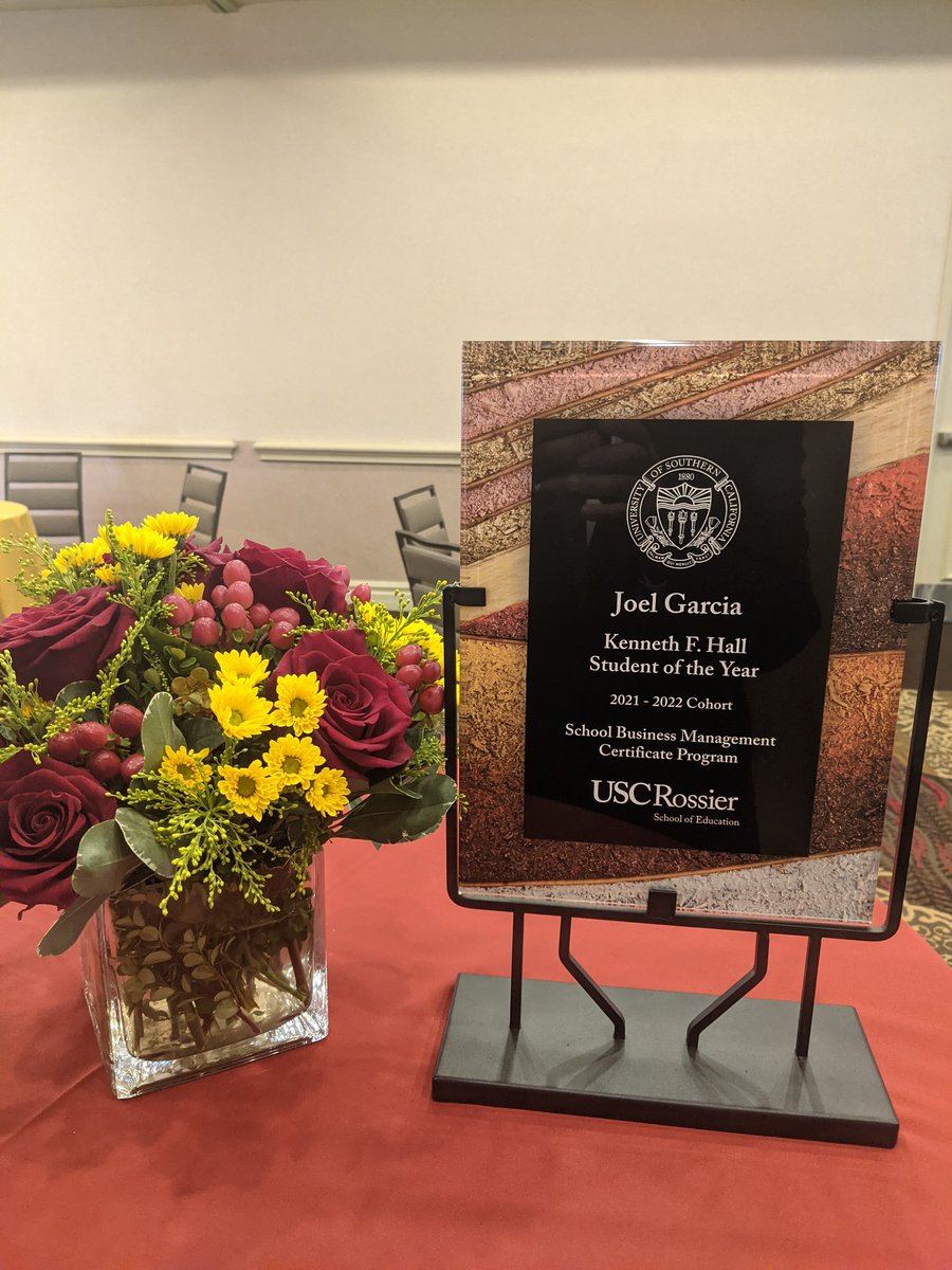 Proud to share our cohort's completion of the @USCRossier School Business Management Program. Thanks to the faculty and my classmates for such a great experience! #FightOn ✌️